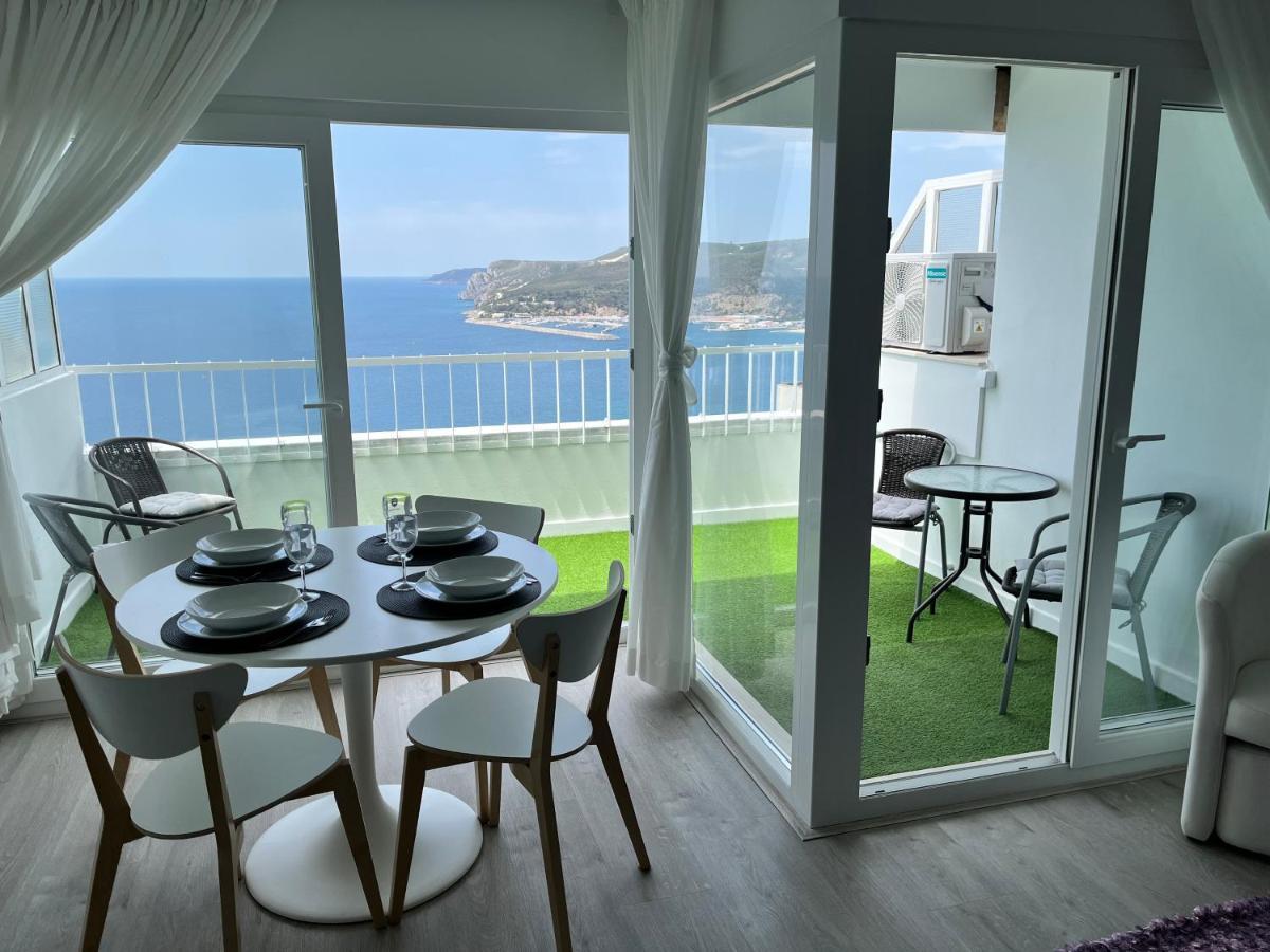 Axenic Retreat - Panoramic Ocean View, Sleeps 4, Ensuite Bathroom, New Redesign Sesimbra Bagian luar foto