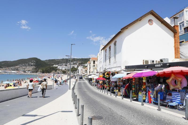 Axenic Retreat - Panoramic Ocean View, Sleeps 4, Ensuite Bathroom, New Redesign Sesimbra Bagian luar foto