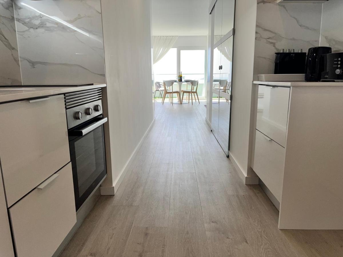 Axenic Retreat - Panoramic Ocean View, Sleeps 4, Ensuite Bathroom, New Redesign Sesimbra Bagian luar foto