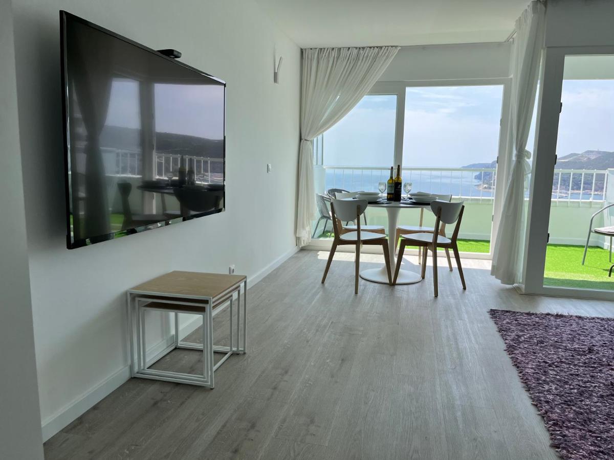Axenic Retreat - Panoramic Ocean View, Sleeps 4, Ensuite Bathroom, New Redesign Sesimbra Bagian luar foto
