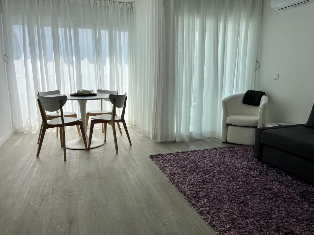 Axenic Retreat - Panoramic Ocean View, Sleeps 4, Ensuite Bathroom, New Redesign Sesimbra Bagian luar foto