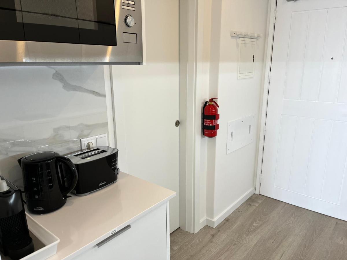 Axenic Retreat - Panoramic Ocean View, Sleeps 4, Ensuite Bathroom, New Redesign Sesimbra Bagian luar foto